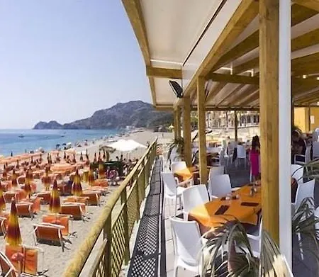 Hotel Maniel Letojanni