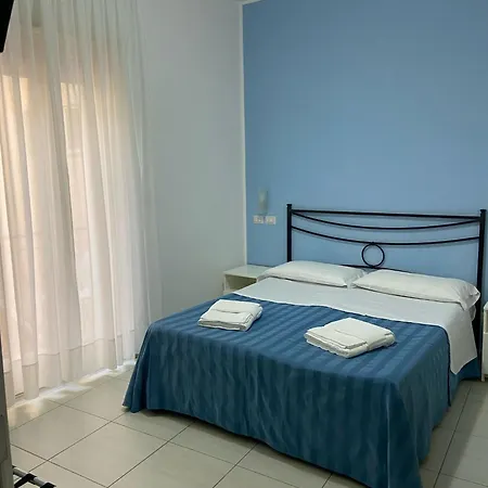 Maniel Hotel
