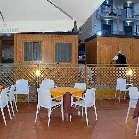 满尼尔海滩酒店 酒店 3*